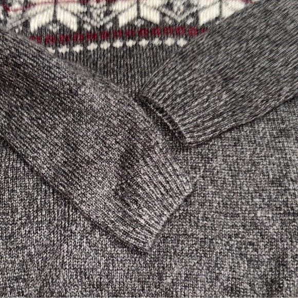Tricots‎ ST Raphael Gray Sweater Snowflake Pattern Mens SzL Fair Isle Holiday - Picture 4 of 13